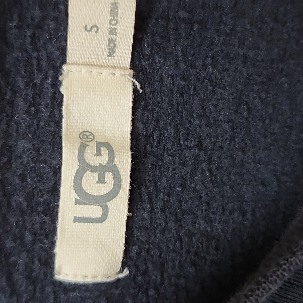 UGG BLACK RUFFLE SWEATER - Picture 2 of 4